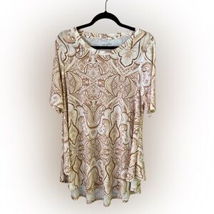 Lane Bryant Women's Cream and Brown Paisley Swing Tee